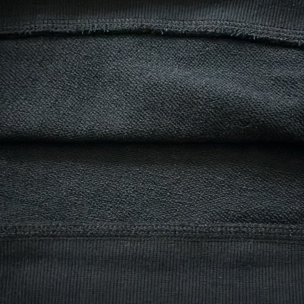 New Embroidered Tommy Logo Hoodie - Picture 6 of 9